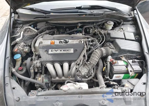 2005 Honda Accord 2.4 Ex z USA, uszkodzony, nr VIN 1HGCM56715A161334